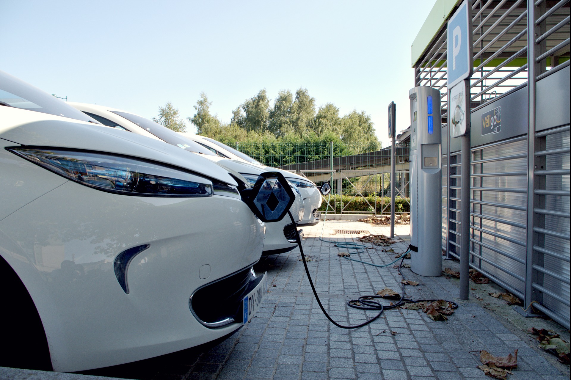 Bornes de recharge pour véhicules électriques